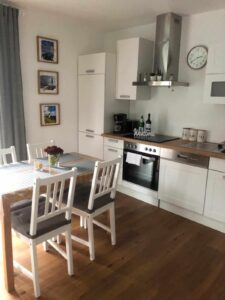 6f68b60f-21b2-42cf-8549-eef293d5be28